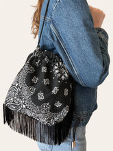 Charger l'image dans la galerie, Pouch bag - franges 10 cm