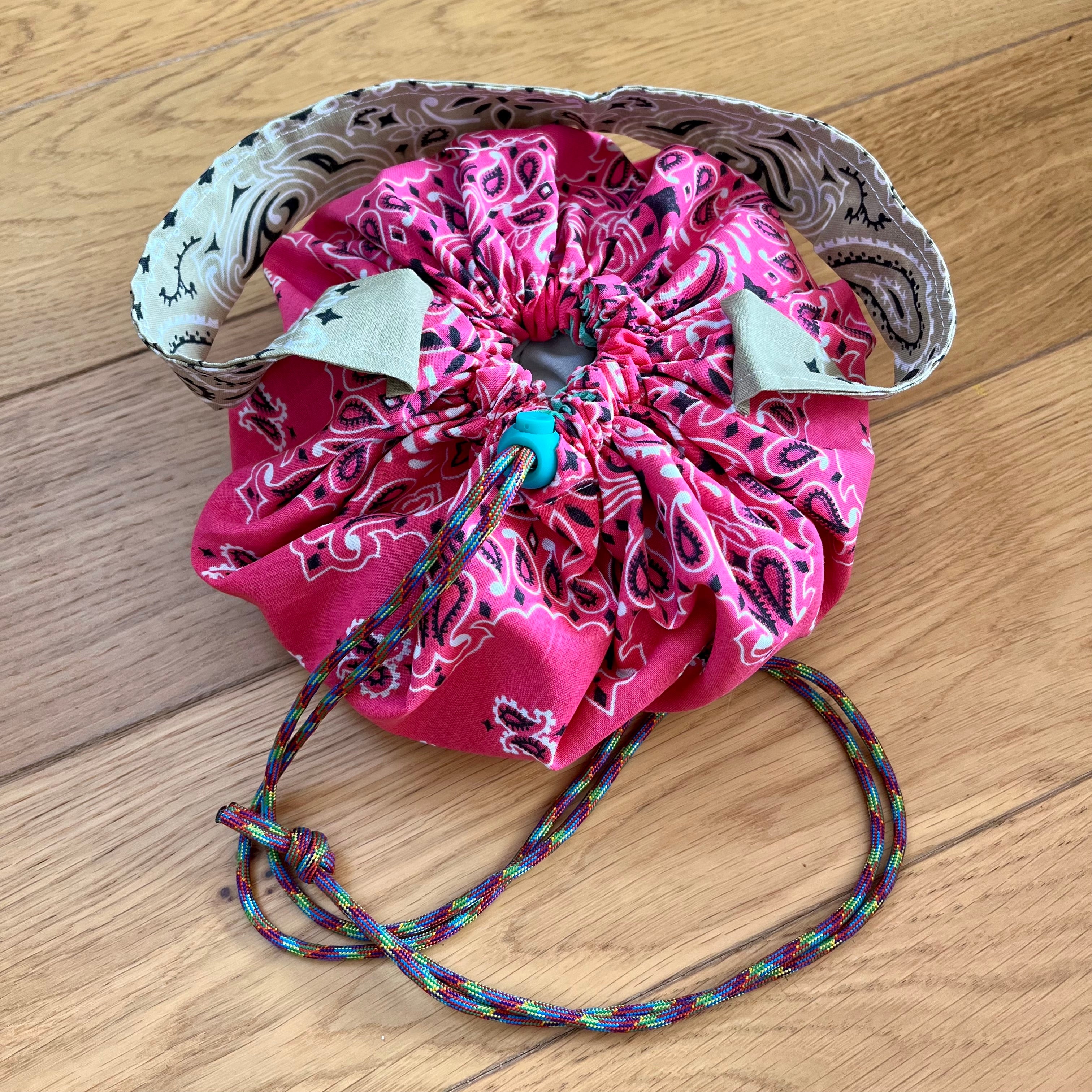 TROUSSE DE TOILETTE ROSE