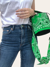 Charger l'image dans la galerie, MINI BB BUCKET - Vert pomme