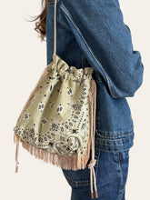 Charger l'image dans la galerie, Pouch bag - franges 5 cm