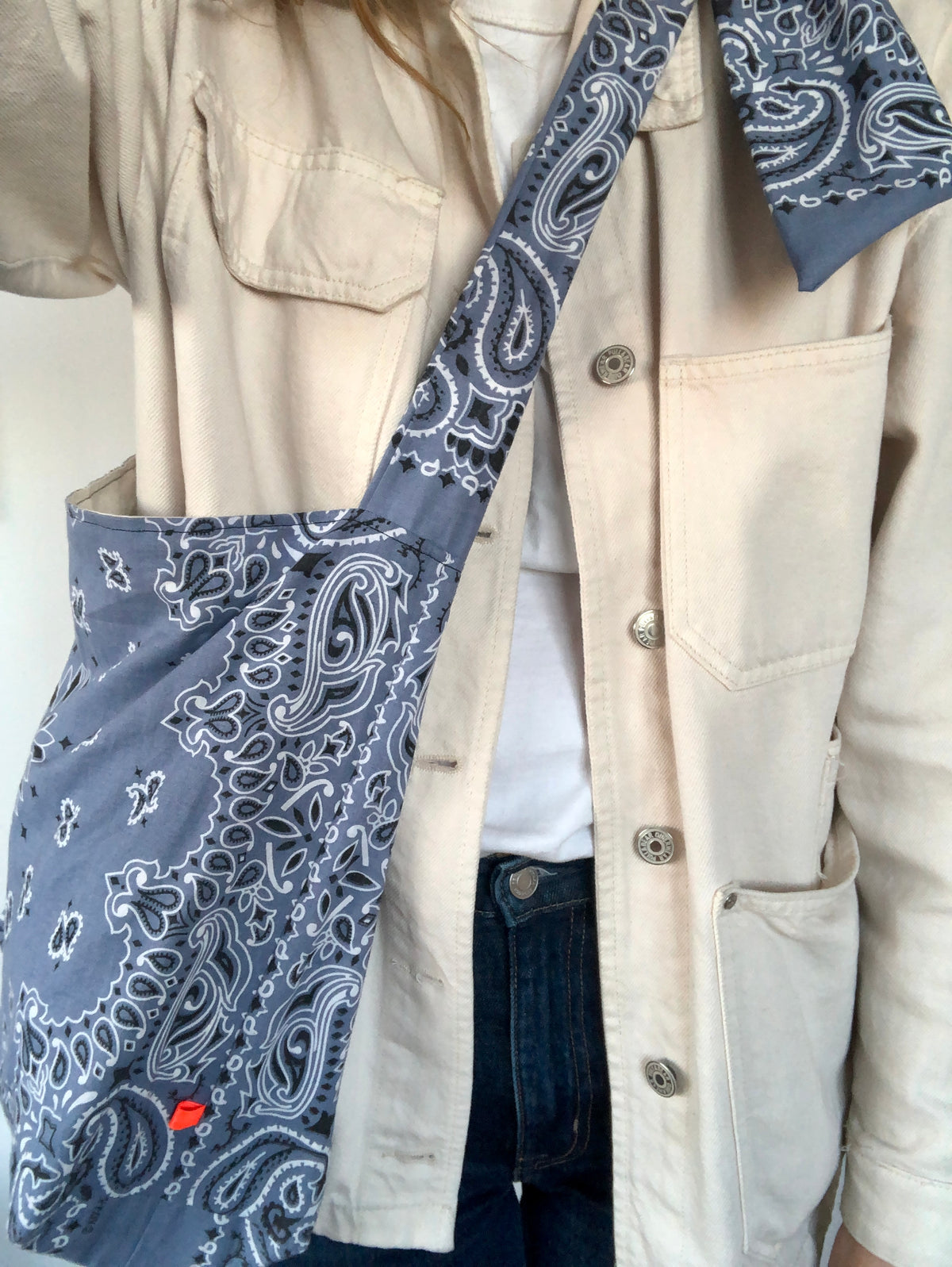 Big Sakoche besace en bandana Kombinaison, fait main à Paris – photo 6