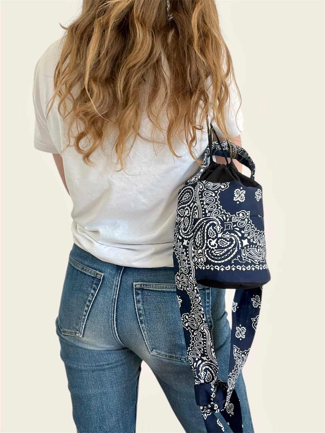 MINI BB BUCKET - Bleu marine