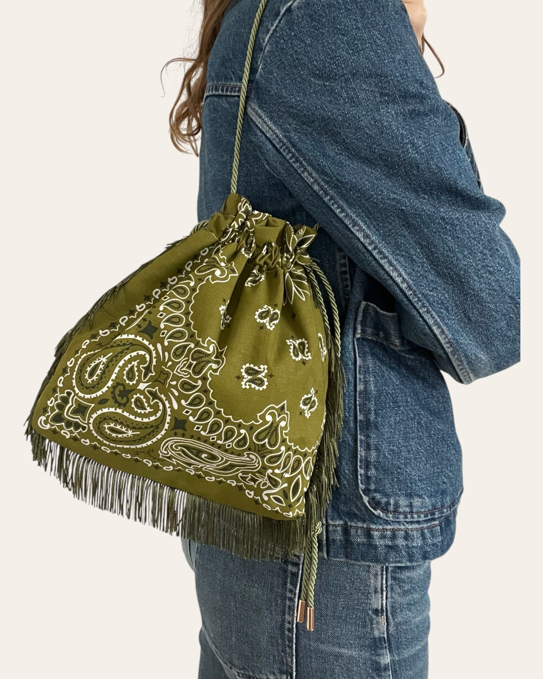 Pouch Bag à franges en bandana Kombinaison, fait main à Paris
