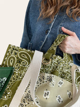 Charger l'image dans la galerie, Big Weekly bag - Kaki
