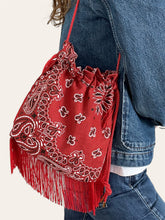 Charger l'image dans la galerie, Pouch bag - franges 10 cm
