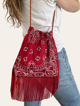 Charger l'image dans la galerie, MODELE UNIQUE Pouch bag - franges 13 cm - Rouge et Terracotta
