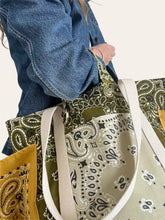 Charger l'image dans la galerie, Big Weekly bag - Kaki, beige et jaune
