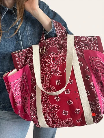 Big Weekly Bag cabas en bandana Kombinaison, fait main à Paris – photo 5
