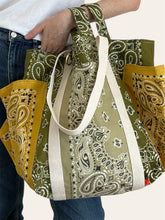Charger l'image dans la galerie, Big Weekly bag - Kaki, beige et jaune
