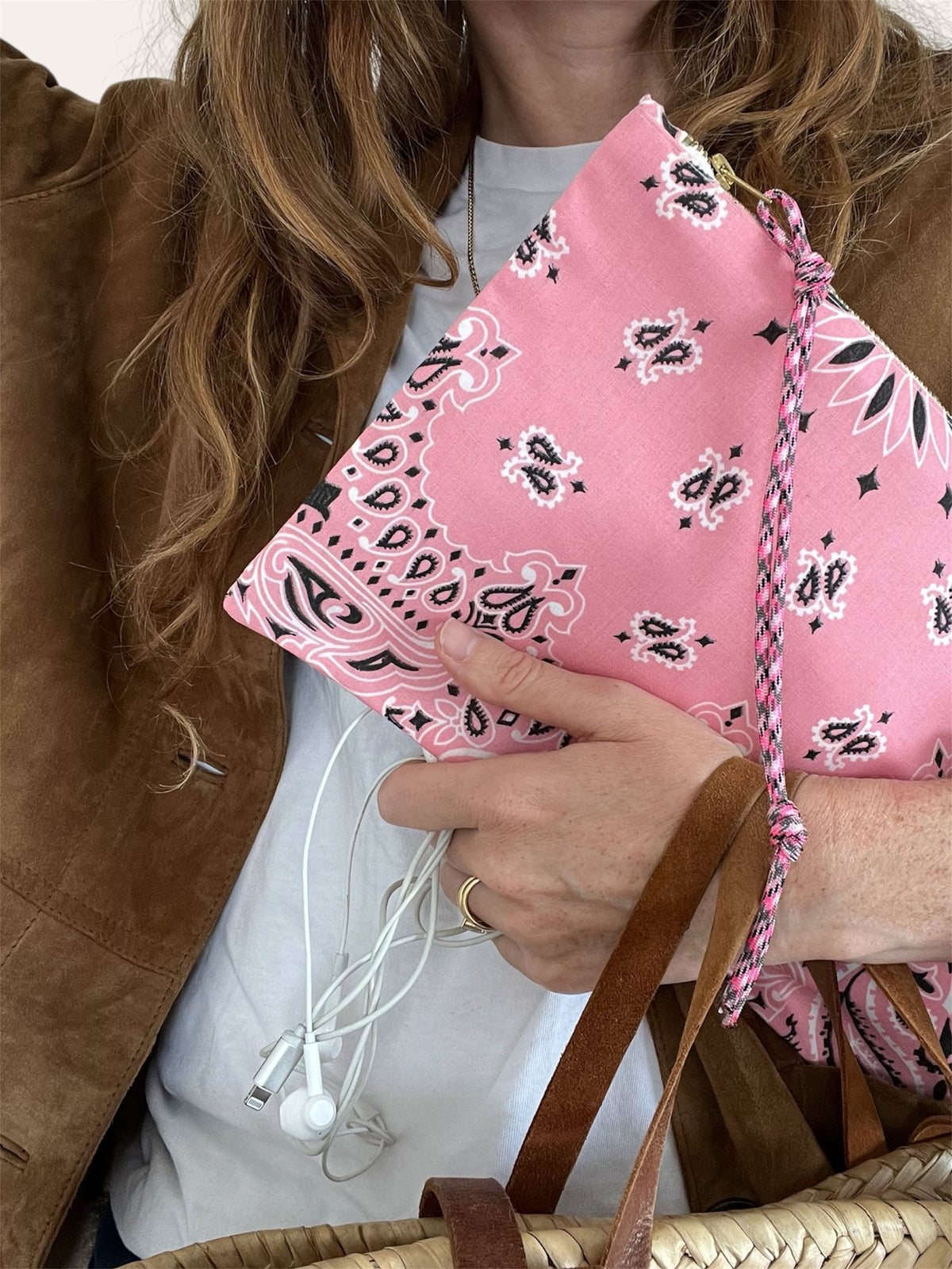 Pochette fourre-tout en bandana Kombinaison, fait main à Paris – photo 8