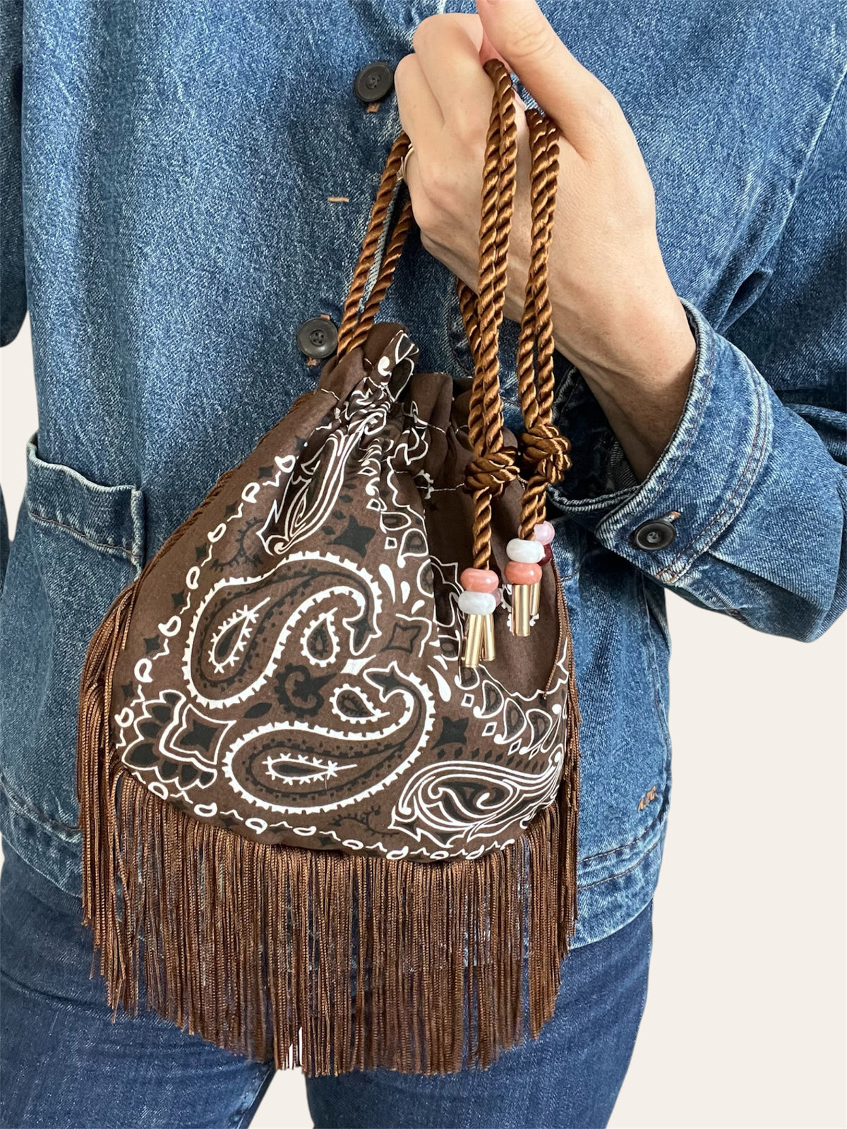 Mini Pouch bag à franges Kombinaison, fait main à Paris