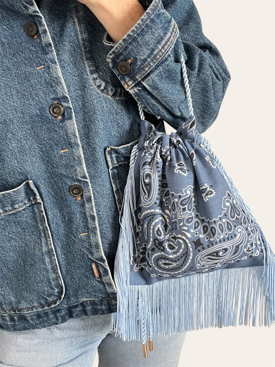 Mini Pouch Bag à franges en bandana Kombinaison, fait main à Paris